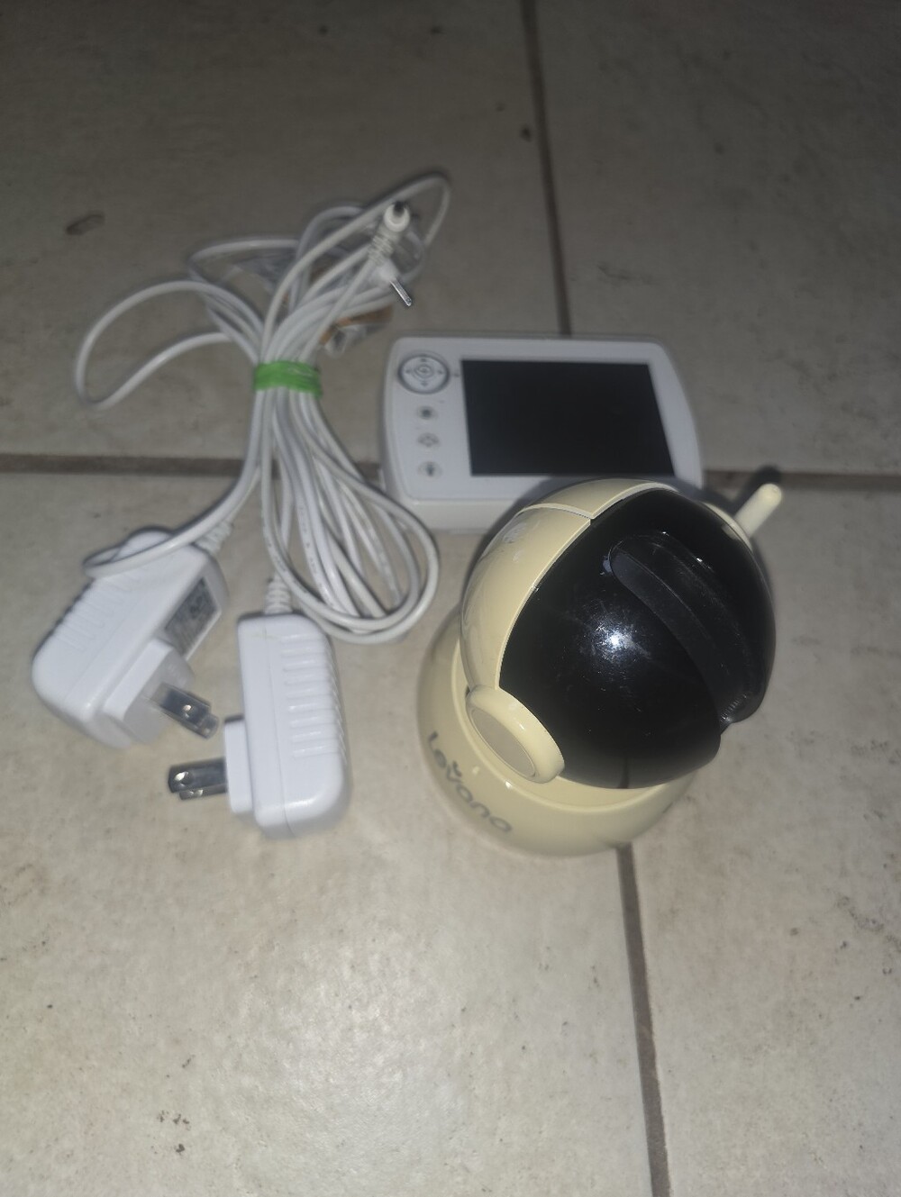 Levana  Digital Video Baby Monitor With Power Cords 31006 (B1)